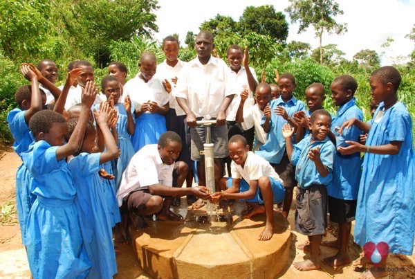 Water Wells Africa Uganda Drop In The Bucket Nakalanda Primary School