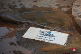 waterwells uganda africa drop in the bucket angolocom primary school-17