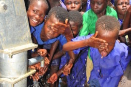 waterwells africa uganda drop in the bucket amusia primary school-90