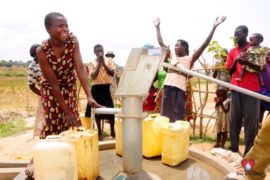 water wells africa uganda drop in the bucket kalengo community-11