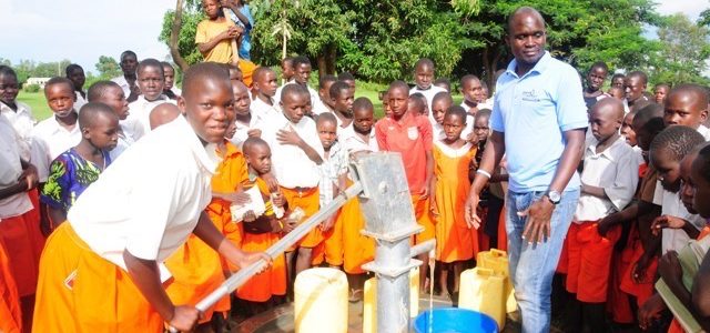 Water Wells Africa Uganda Drop In The Bucket Kawo Primary School
