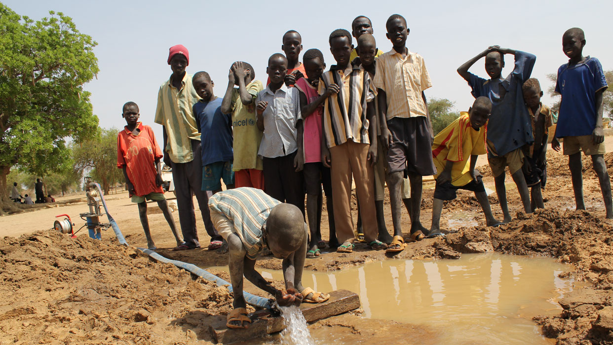 Northern Bahr el Ghazal - the poorest area in South Sudan - Drop in the ...