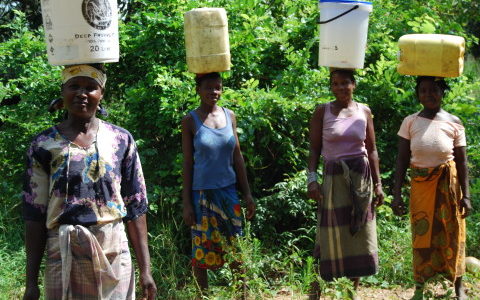 Drop in the Bucket- Maguezane, Mozambique-well