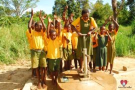 water wells africa uganda drop in the bucket st marys primary school terere-103