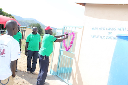 Menstrual Hygiene Day - Drop in the Bucket implementing a sanitation project in a South Sudan school